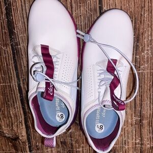 Clove lavender nursing sneakers 8.5